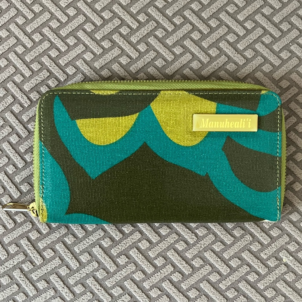 BNWT Vintage Manuhealii Wallet